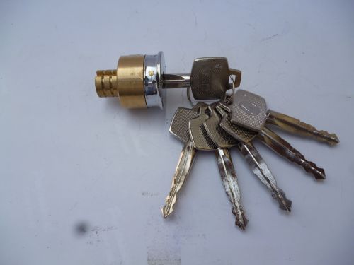 实力芯出尾 专业锁具销售与维修服务之道